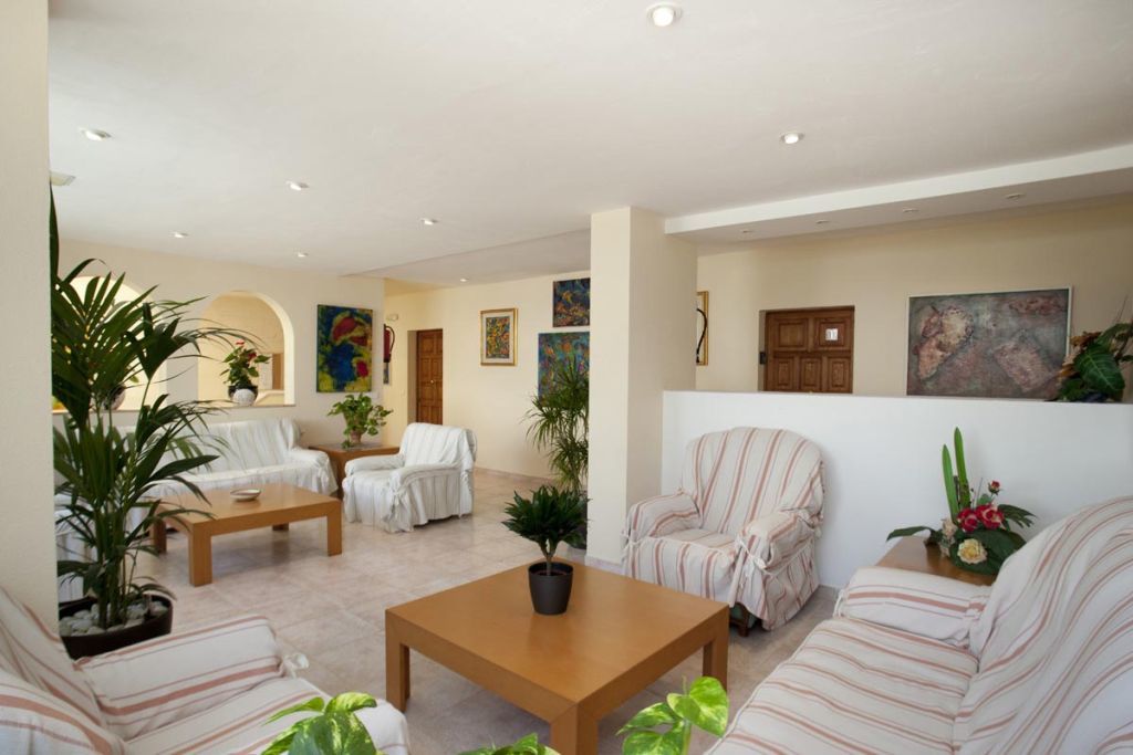 Pinos Altos Apartments Cala de Sant Vicenc Dış mekan fotoğraf