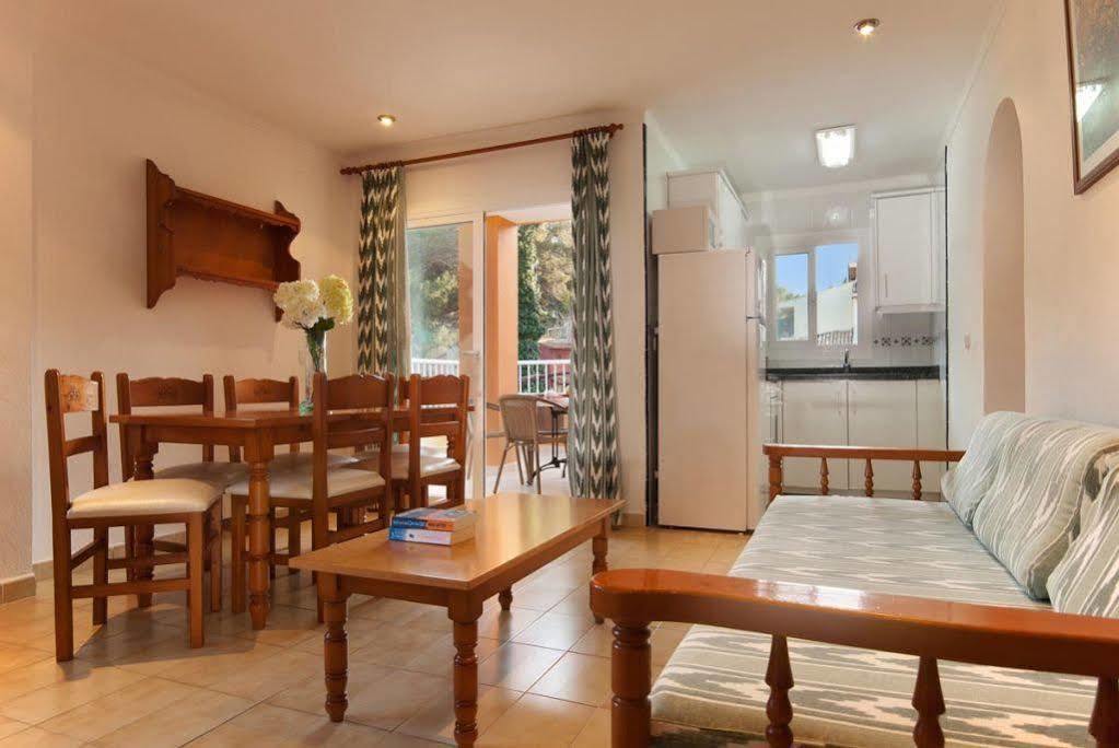 Pinos Altos Apartments Cala de Sant Vicenc Dış mekan fotoğraf