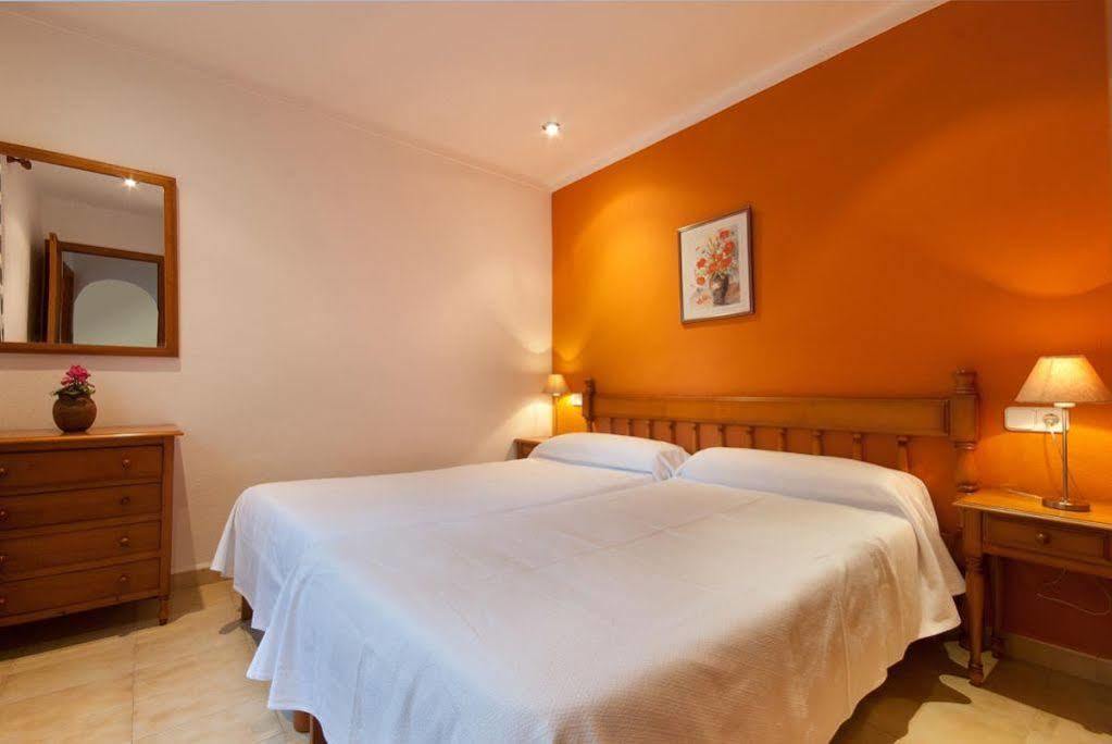 Pinos Altos Apartments Cala de Sant Vicenc Dış mekan fotoğraf