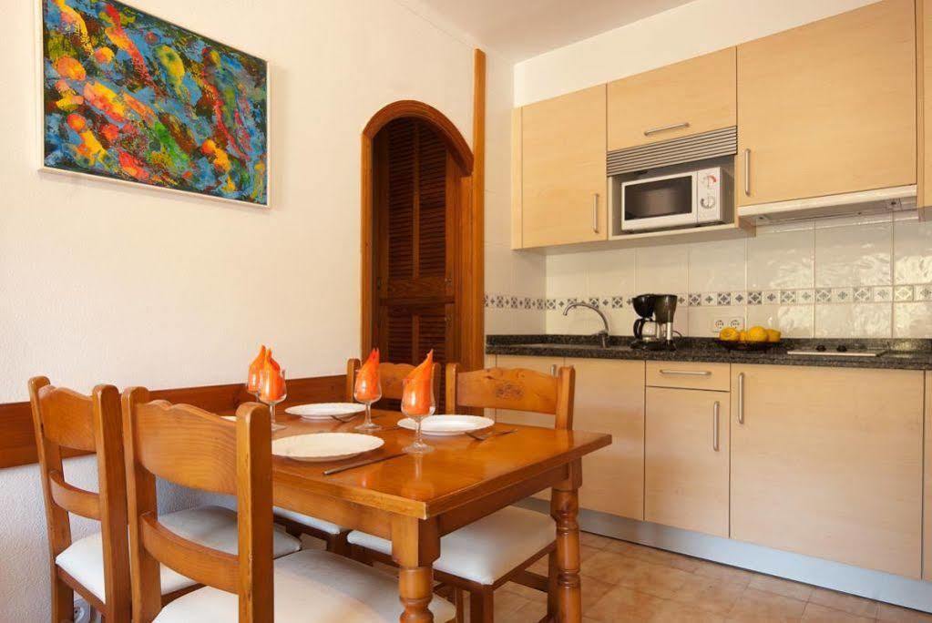 Pinos Altos Apartments Cala de Sant Vicenc Dış mekan fotoğraf