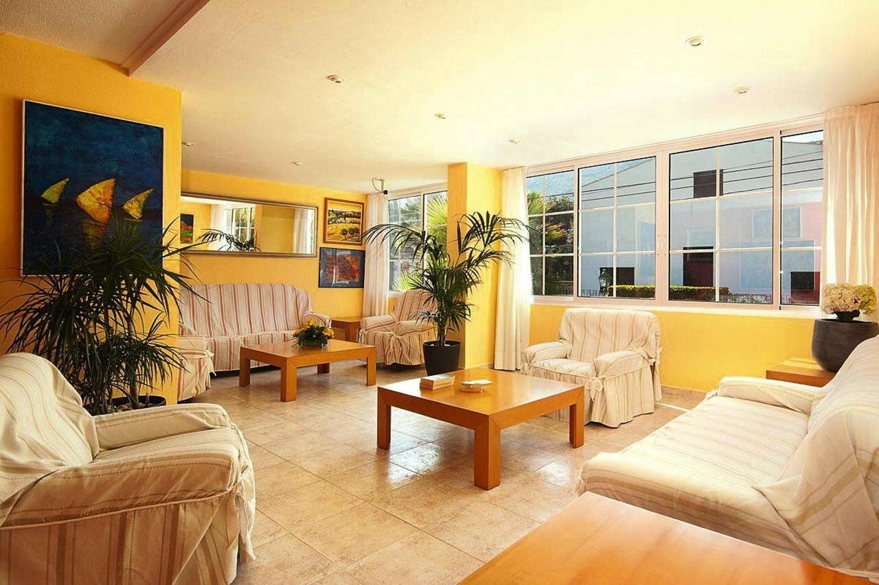Pinos Altos Apartments Cala de Sant Vicenc Dış mekan fotoğraf